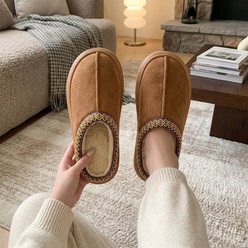 Women'S Memory Foam Soft Plush Slippers — Closed-Toe Design, Faux Suede Material, Non-Slip EVA Sole, Supportive Cushioning, Easy Slip-On Style, Winter-Ready, Machine Washable, Decorative Stitching Details, Suitable for Indoor and Outdoor Use.