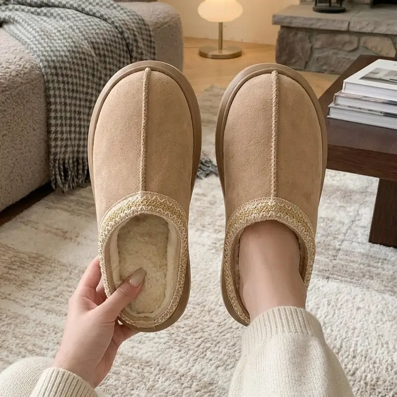 Women'S Memory Foam Soft Plush Slippers — Closed-Toe Design, Faux Suede Material, Non-Slip EVA Sole, Supportive Cushioning, Easy Slip-On Style, Winter-Ready, Machine Washable, Decorative Stitching Details, Suitable for Indoor and Outdoor Use.